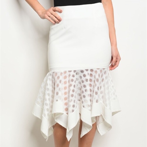 Off White Ruffled Midi Skirt - Picture 6 of 7